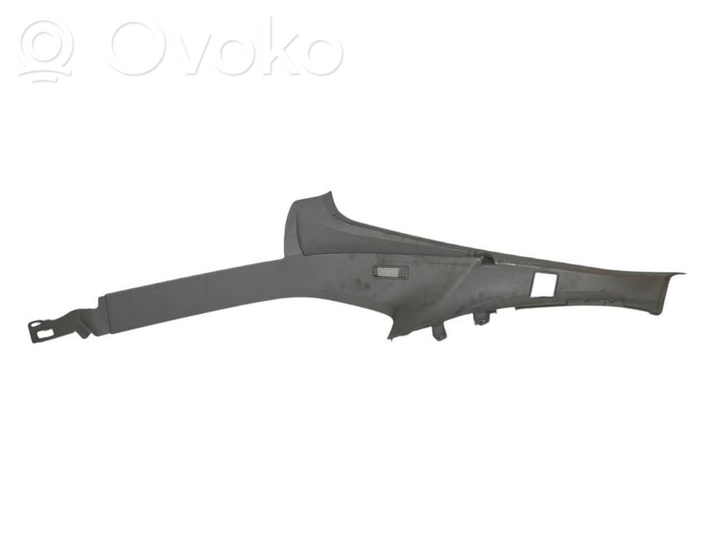 (D) statņa dekoratīvā apdare (augšdaļa)