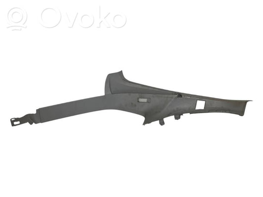 (D) statņa dekoratīvā apdare (augšdaļa)