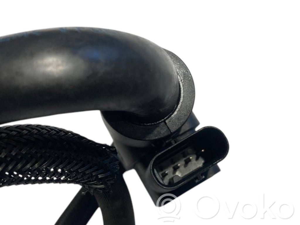 Degvielas atplūdes caurule