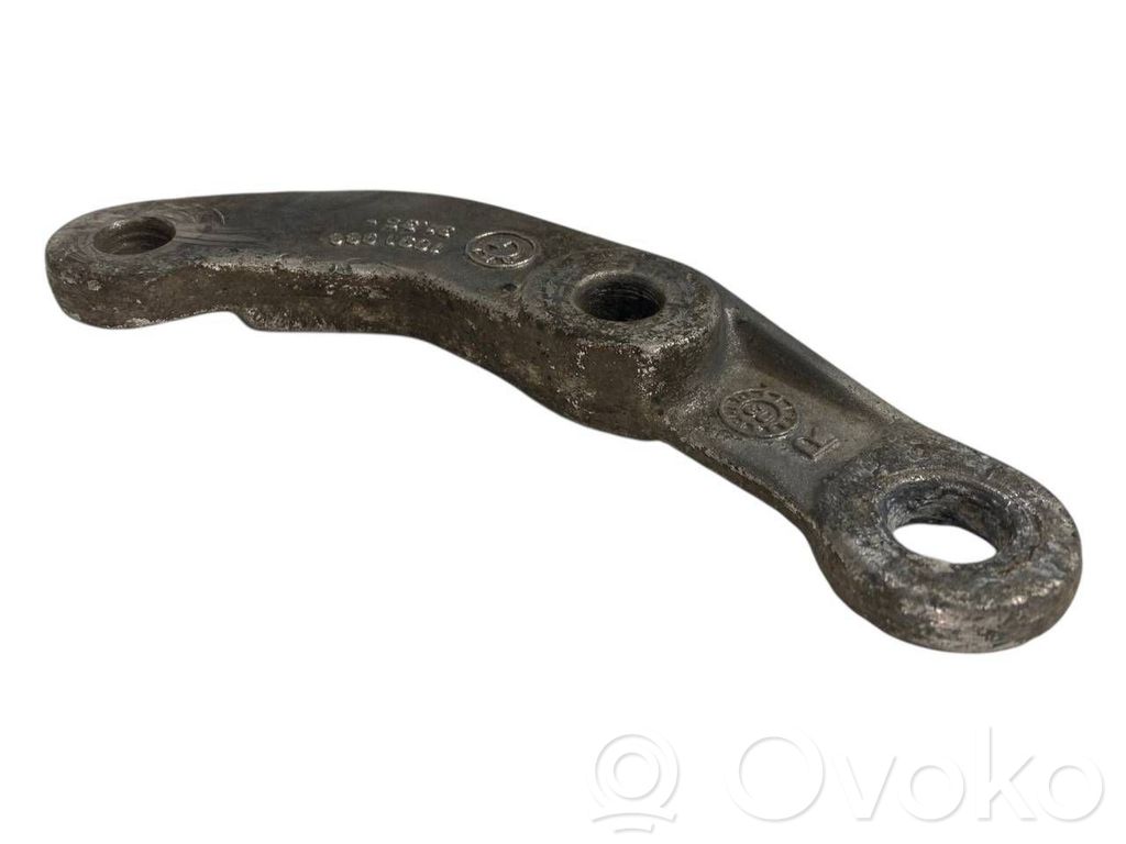 Stabilizatora stiprinājums (priekšā)