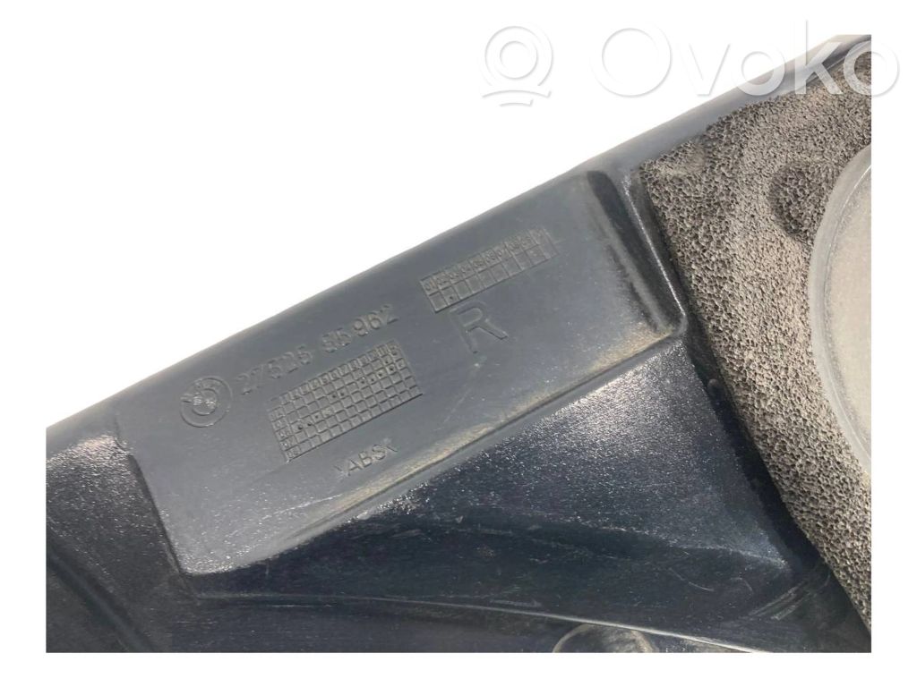 Динамик(и) в передней двери