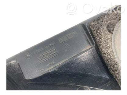 Динамик(и) в передней двери