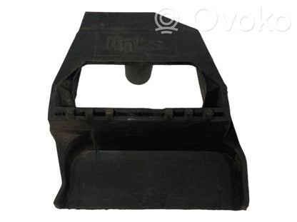 Radiator(s) holder/bracket