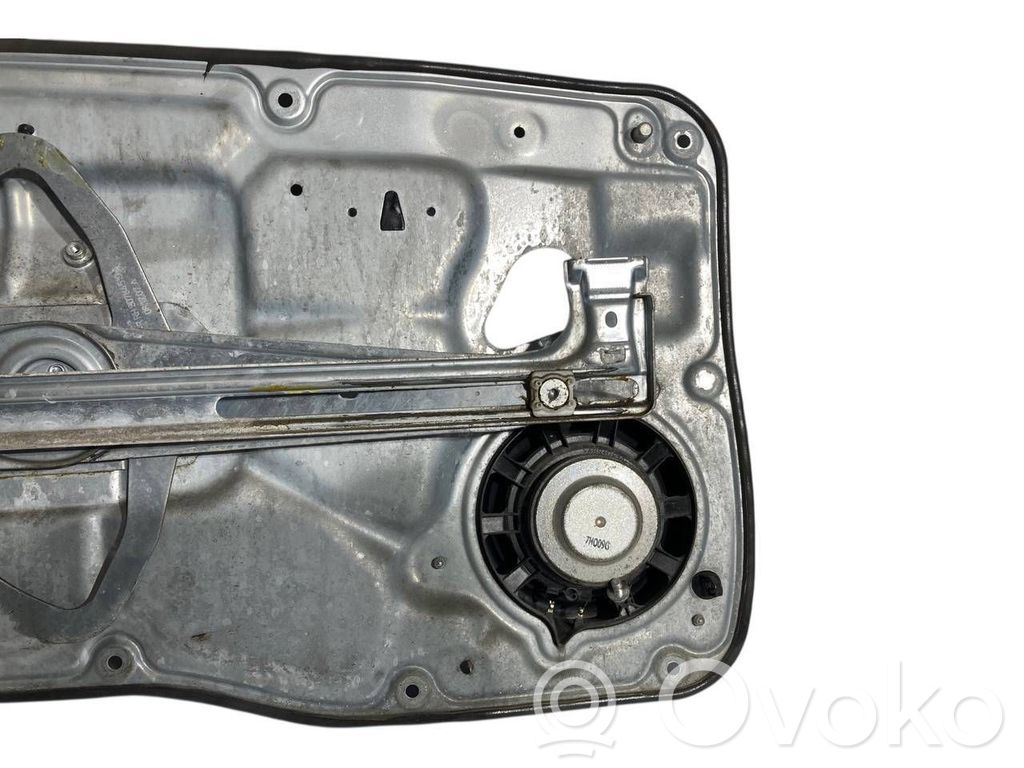 Priekšpusē elektriskā loga pacelšanas mehānisma komplekts