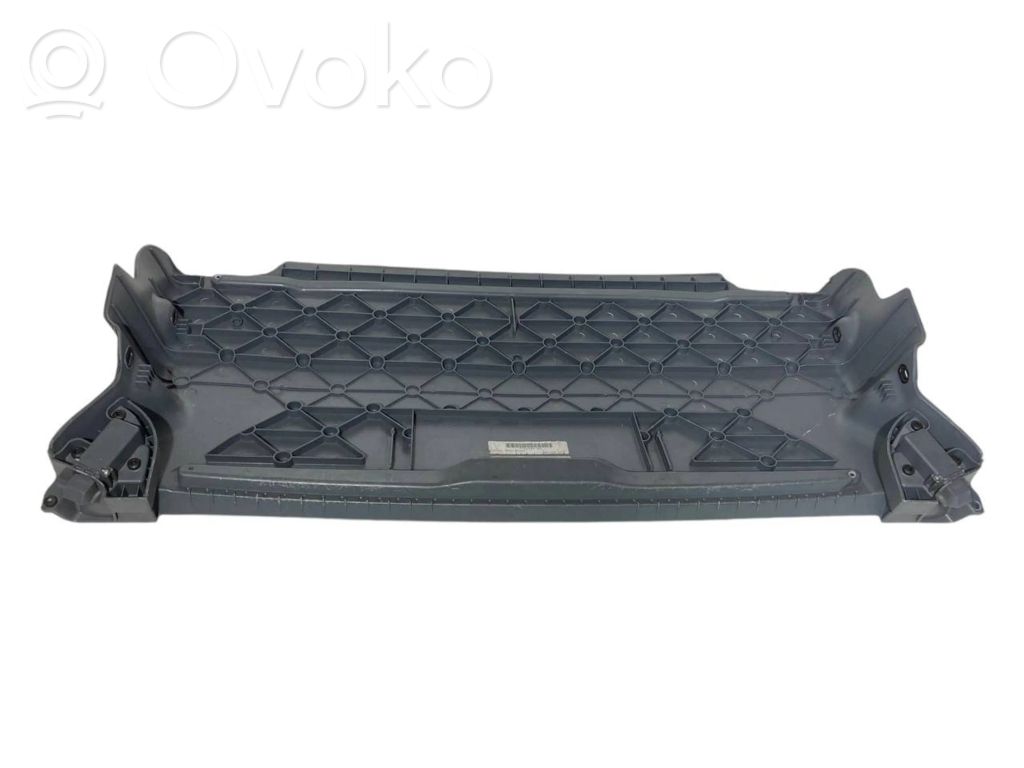 Bagāžnieka sānu apakšējās apdares panelis