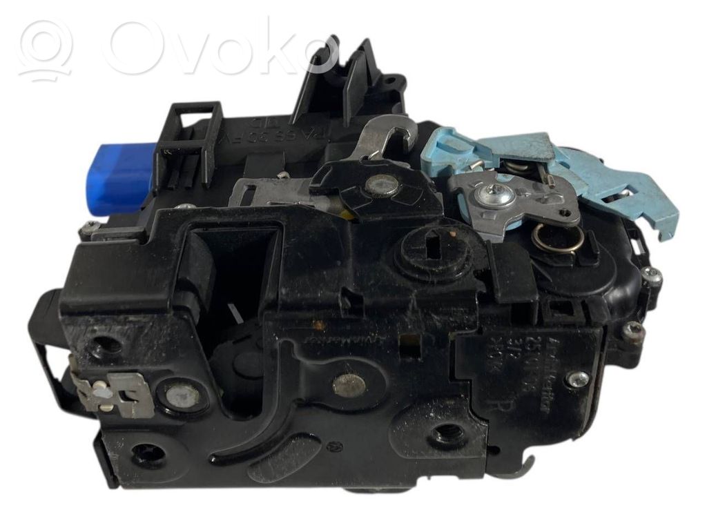 Aizmugurē slēdzene