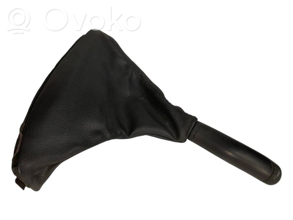 Rokas bremzes dekoratīvā apdare