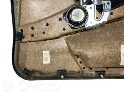 Priekšējo durvju apdare