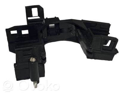 Stūres ass dekoratīvā apdare