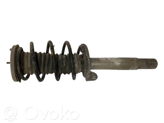 Priekšpusē amortizators ar atsperi