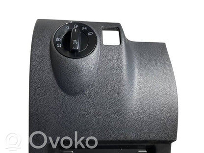 Paneļa dekoratīvās apdares vairogs (apakšējais)