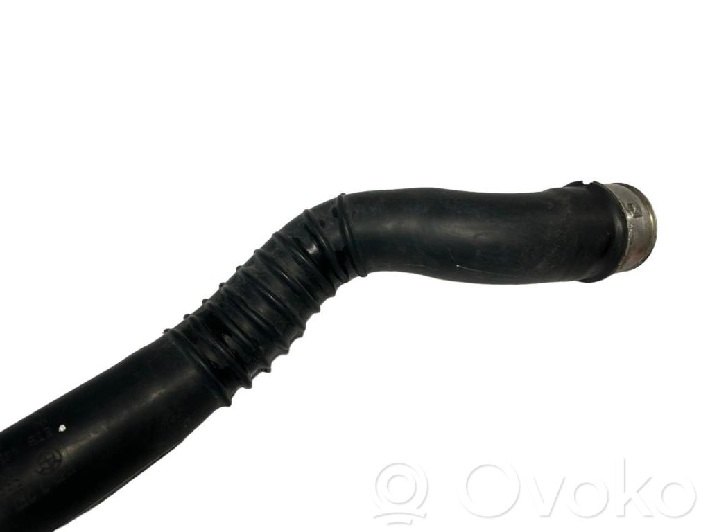 Шланг(и)/труба(ы) интеркулера