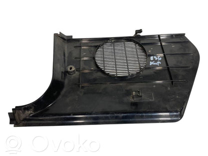 Sānu dekoratīvā apdare (priekšā)