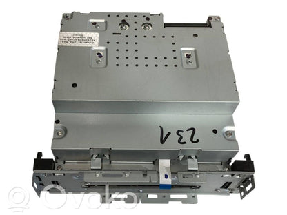 Radio / CD/DVD player / navigation