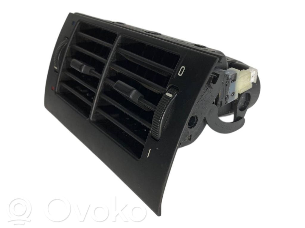 Aizmugurējā gaisa - ventilācijas reste