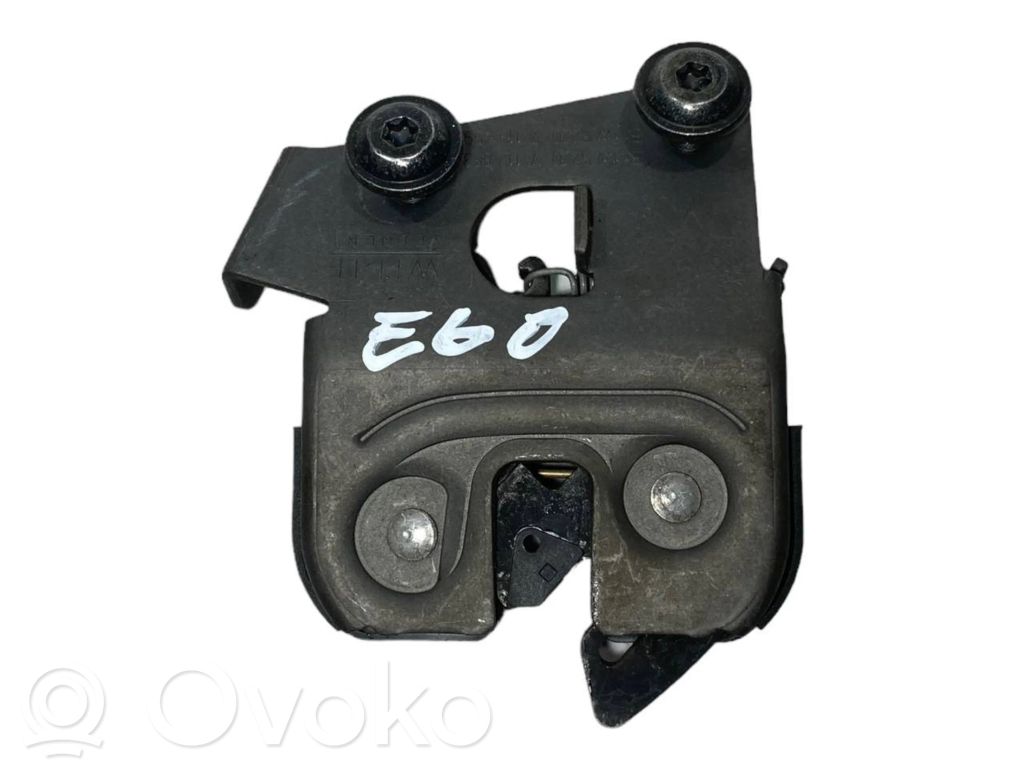 Sēdekļa atzveltnes slēdzene