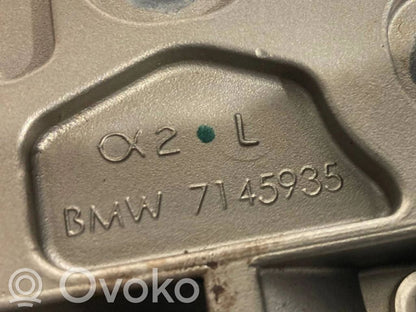 Roof lock