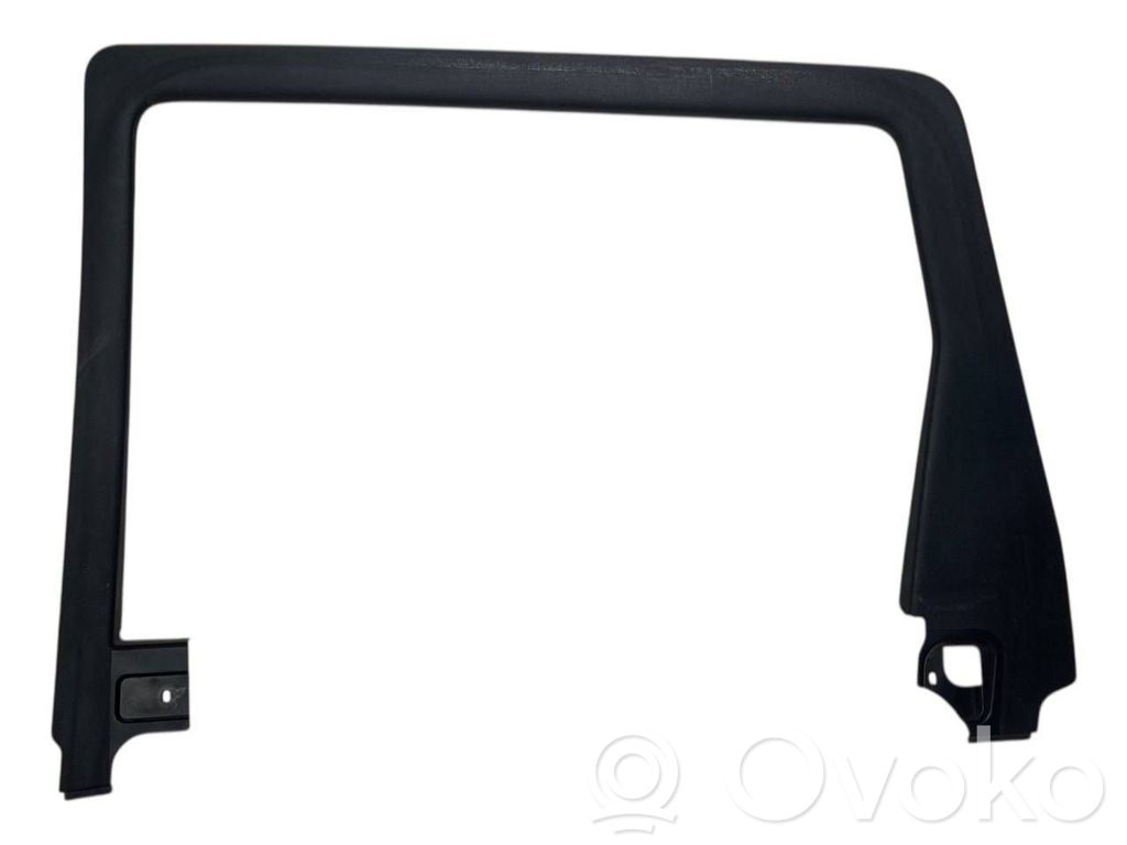 Aizmugurē durvju stikla apdare