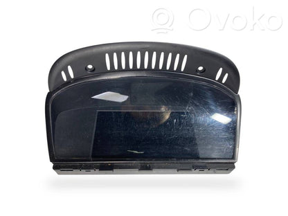 Ekrāns / displejs / mazais ekrāns