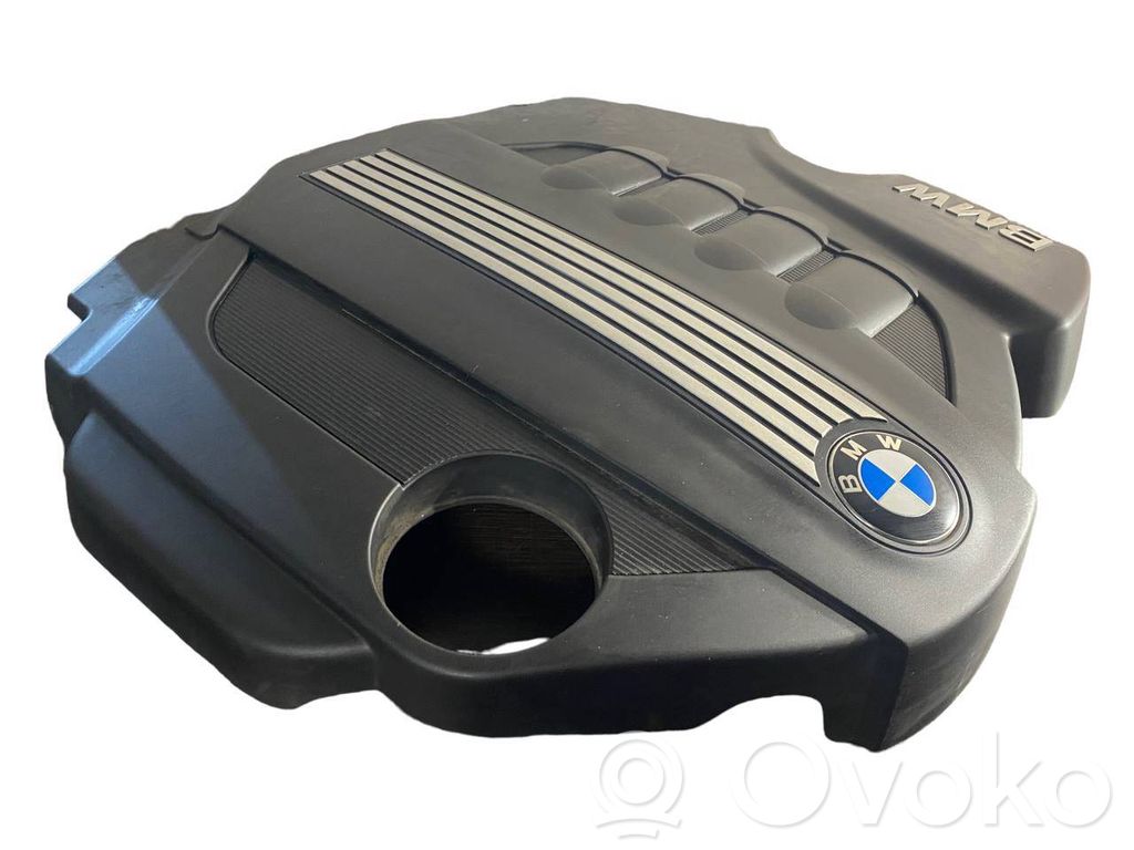 Крышка двигателя (декоративная отделка)