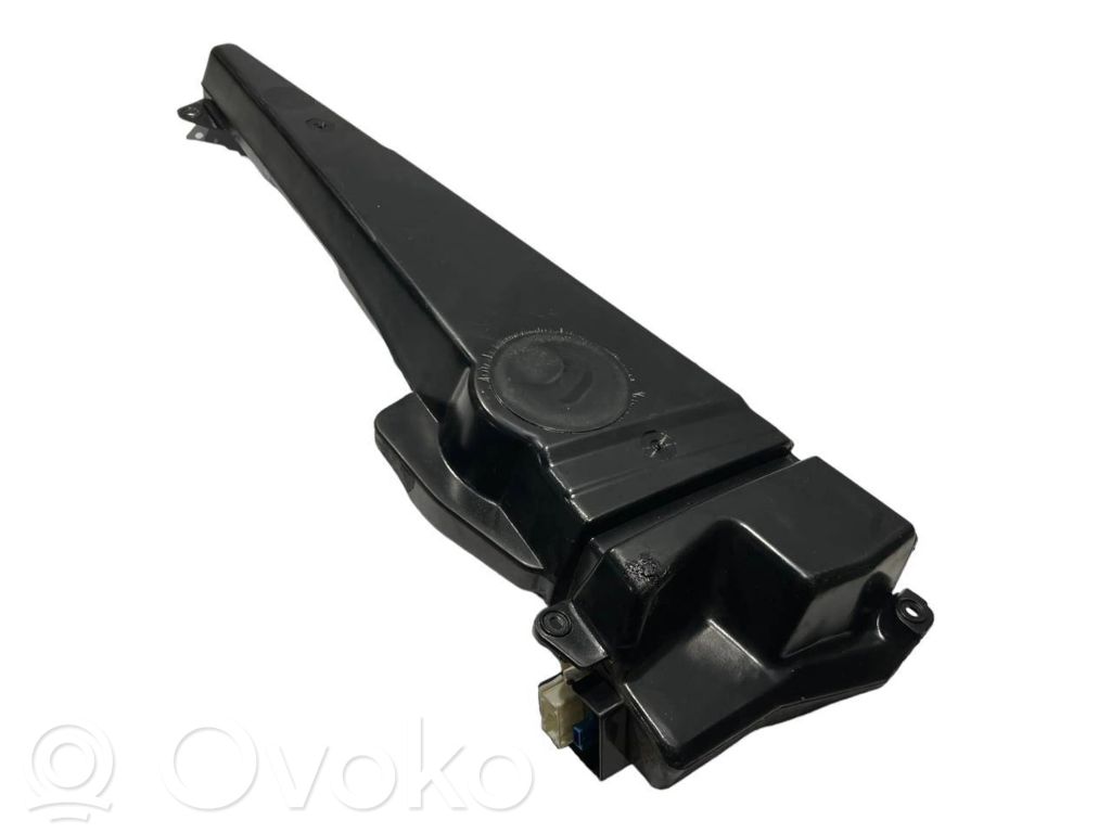 Skaļrunis (-i) priekšējās durvīs