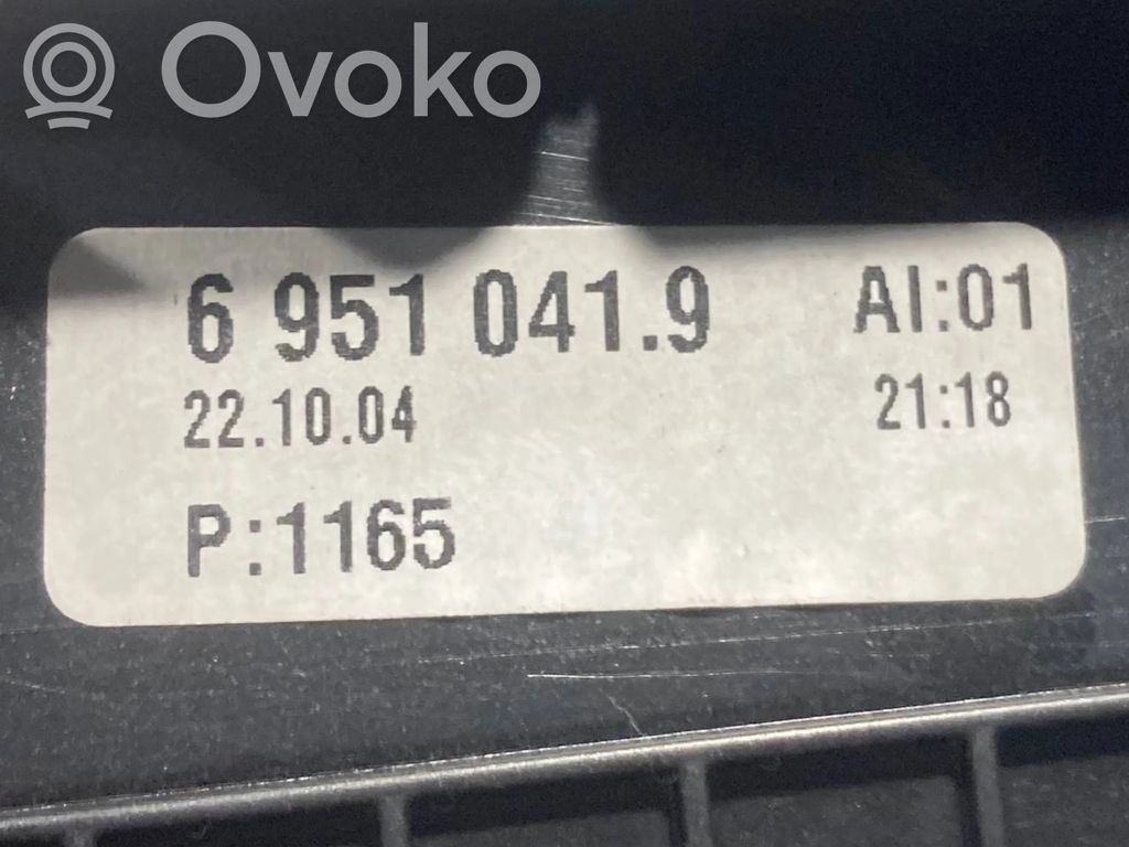 Klimata kontrole / mazā radiatora vadības dekoratīvā apdare