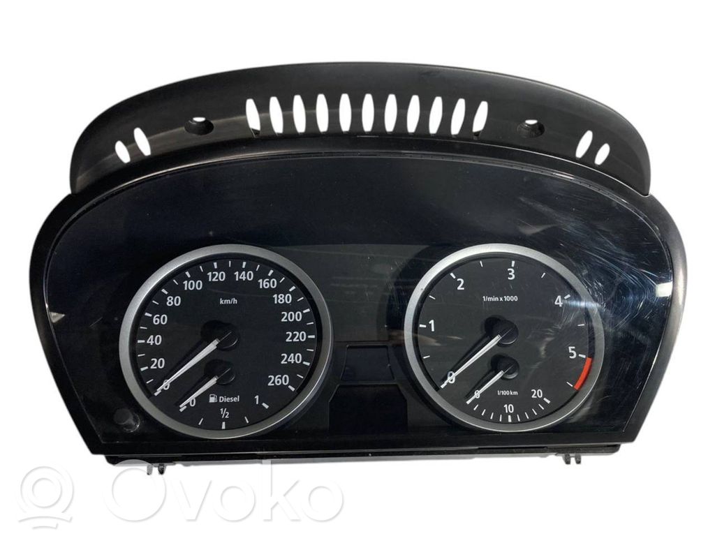 Spidometrs (instrumentu panelī)