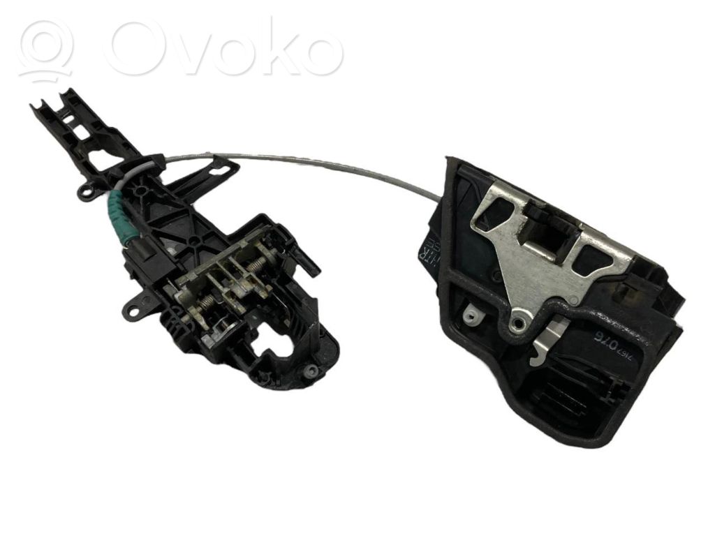 Aizmugurē slēdzene