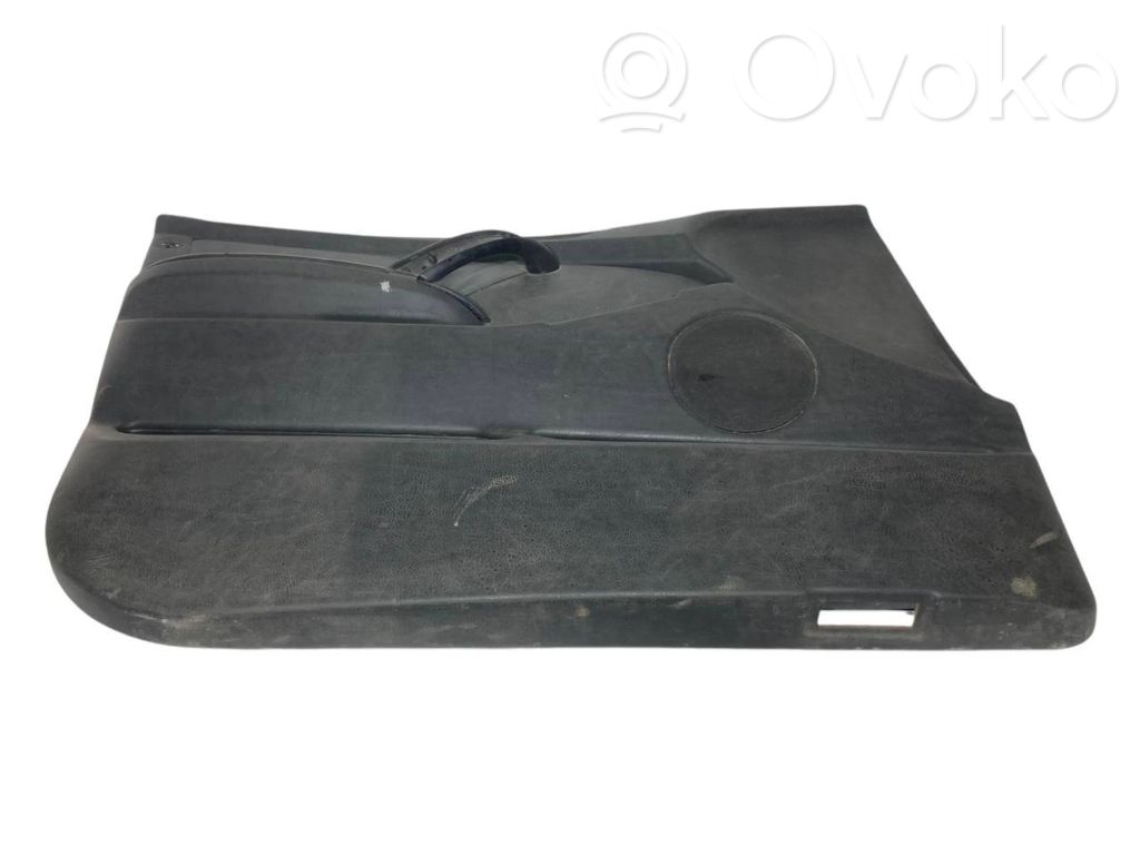 Priekšējo durvju apdare