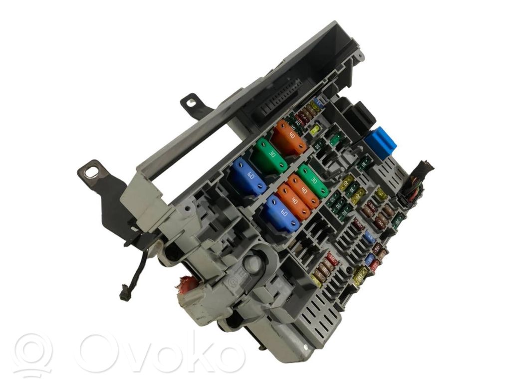 Блок предохранителей