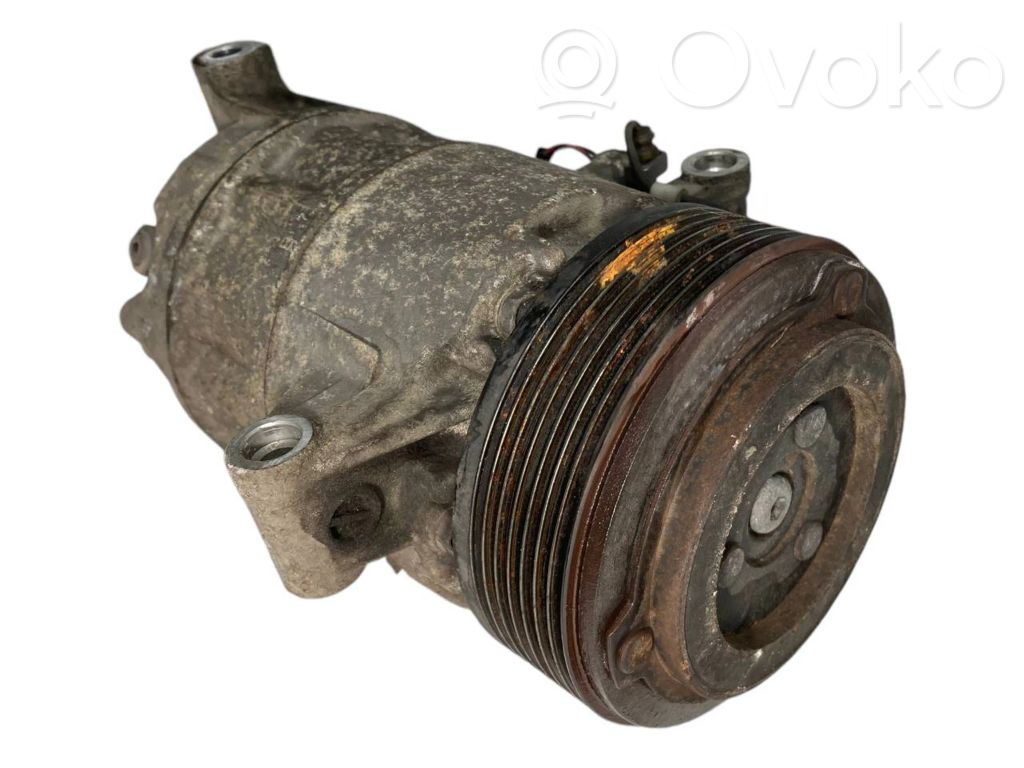 Air conditioner compressor (pump)