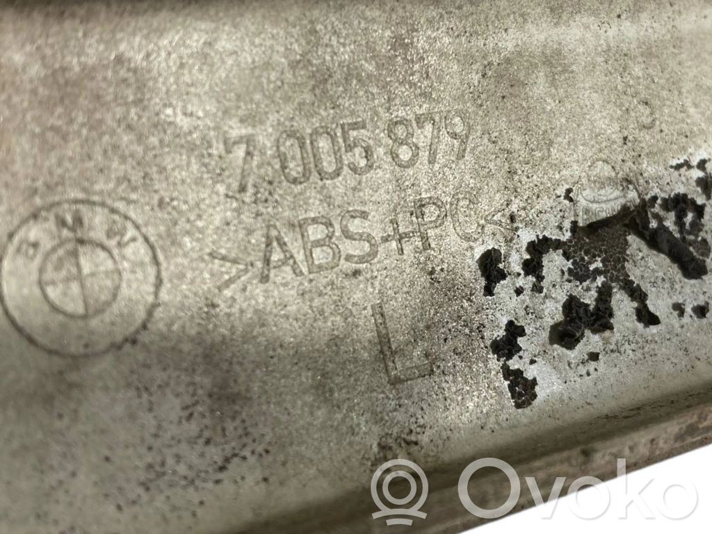 Dekoratīvās aizmugurē bampera ulikas