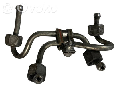 Degvielas caurulīte (-es)