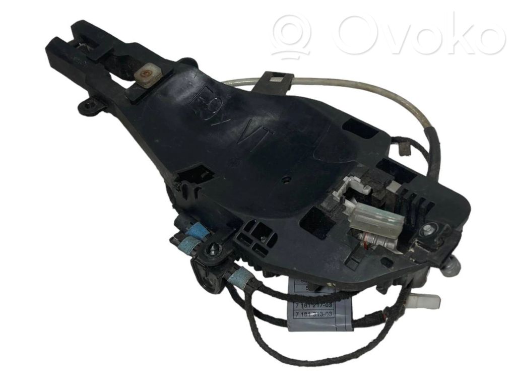 Aizmugurē turētājs / kronšteins ārējam atvēršanas rokturim