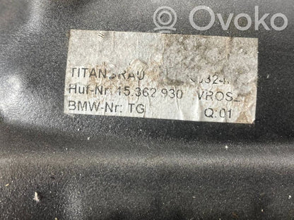 External opening handle