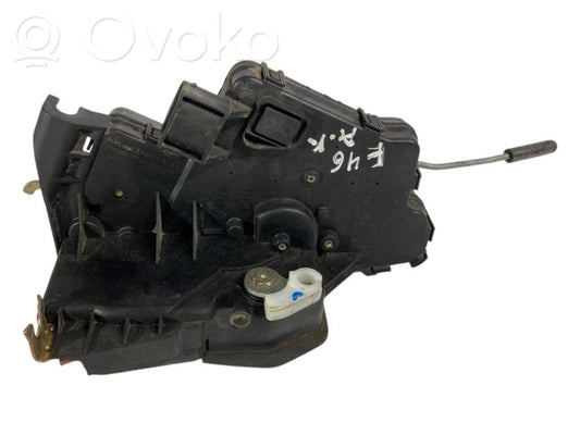 Aizmugurē slēdzene