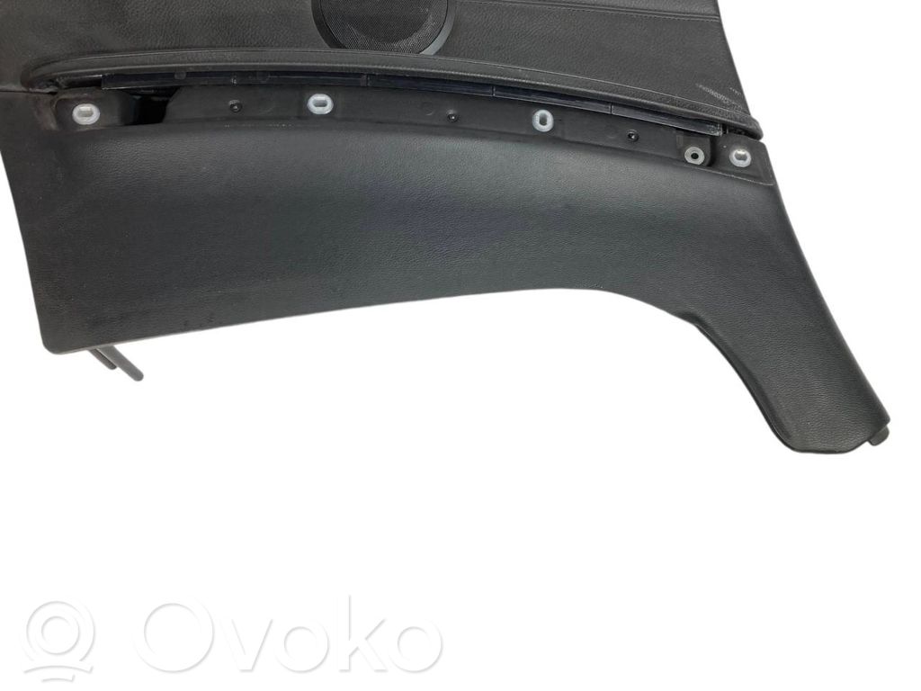 Kupejas aizmugures sānu apdares panelis