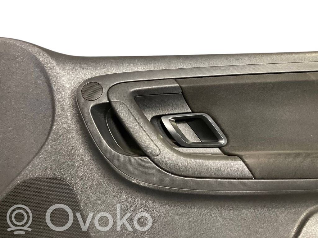 Отделка передней двери