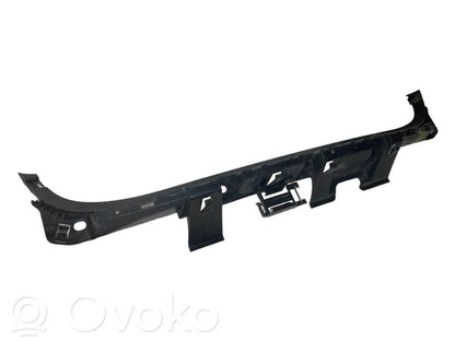 Rear bumper mounting bracket