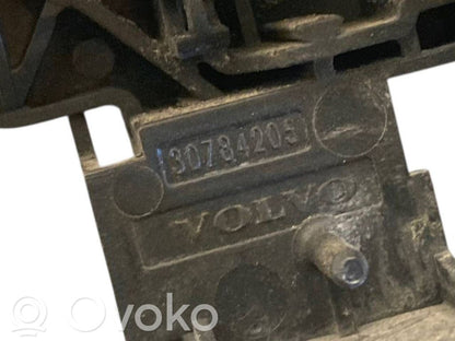 Aizmugurē turētājs / kronšteins ārējam atvēršanas rokturim