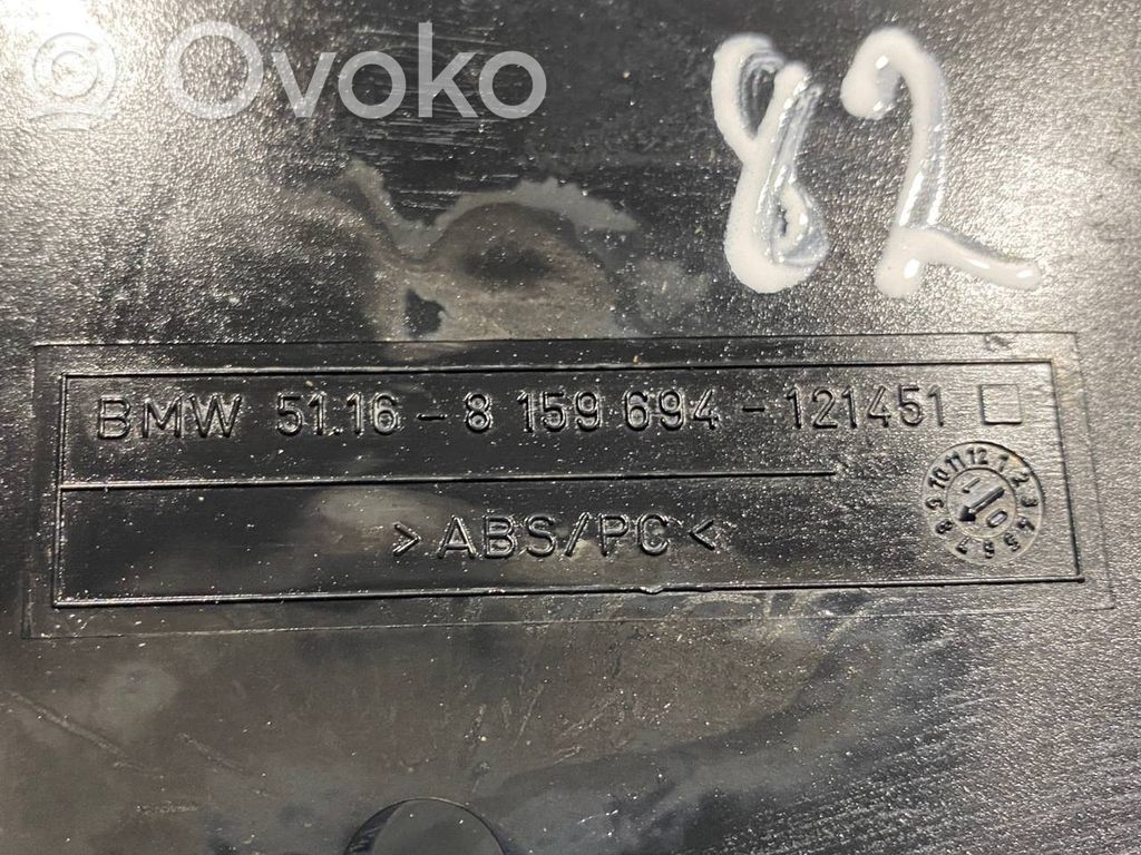 Cigarette lighter in front