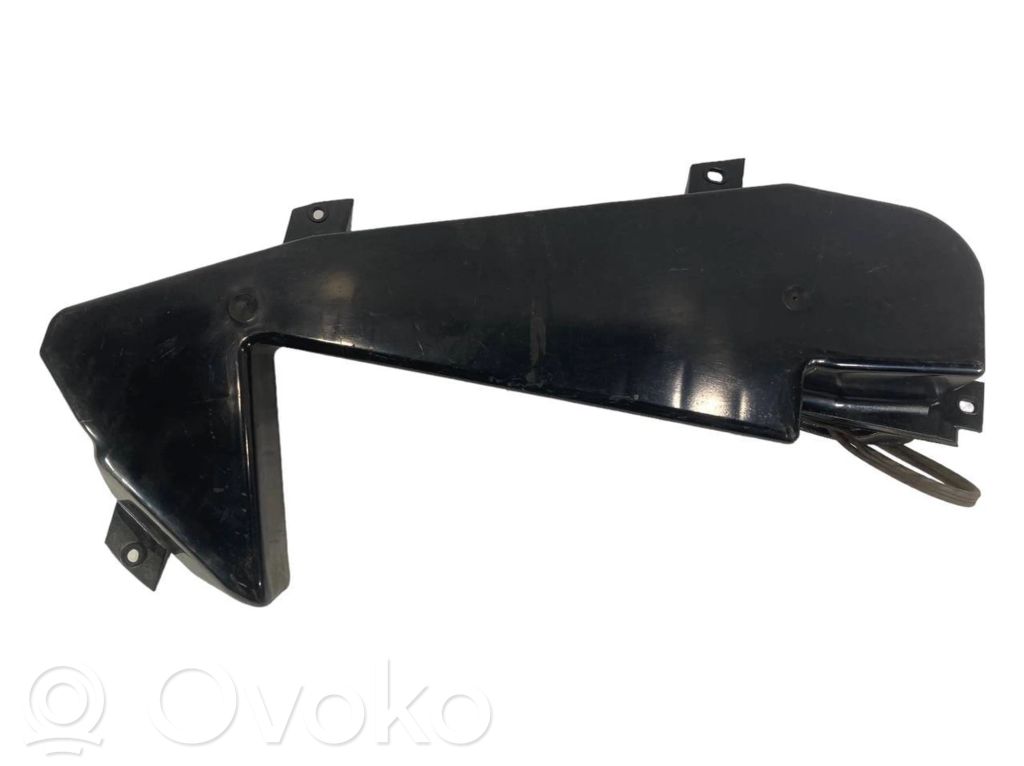 Skaļrunis (-i) pakaļējās durvīs