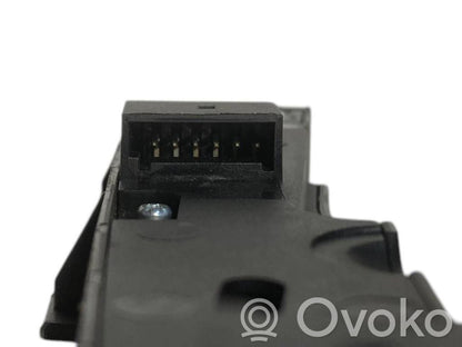 Šasijas aukstuma / stingruma regulēšanas slēdzis