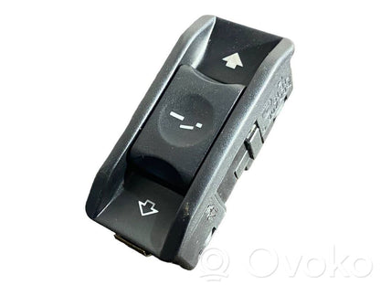 Jumta lūkas slēdzis