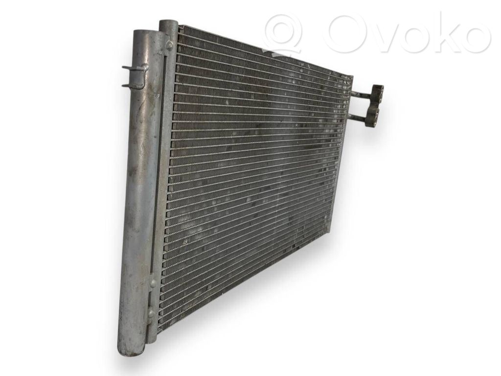 Gaisa kondicioniera dzeses radiators