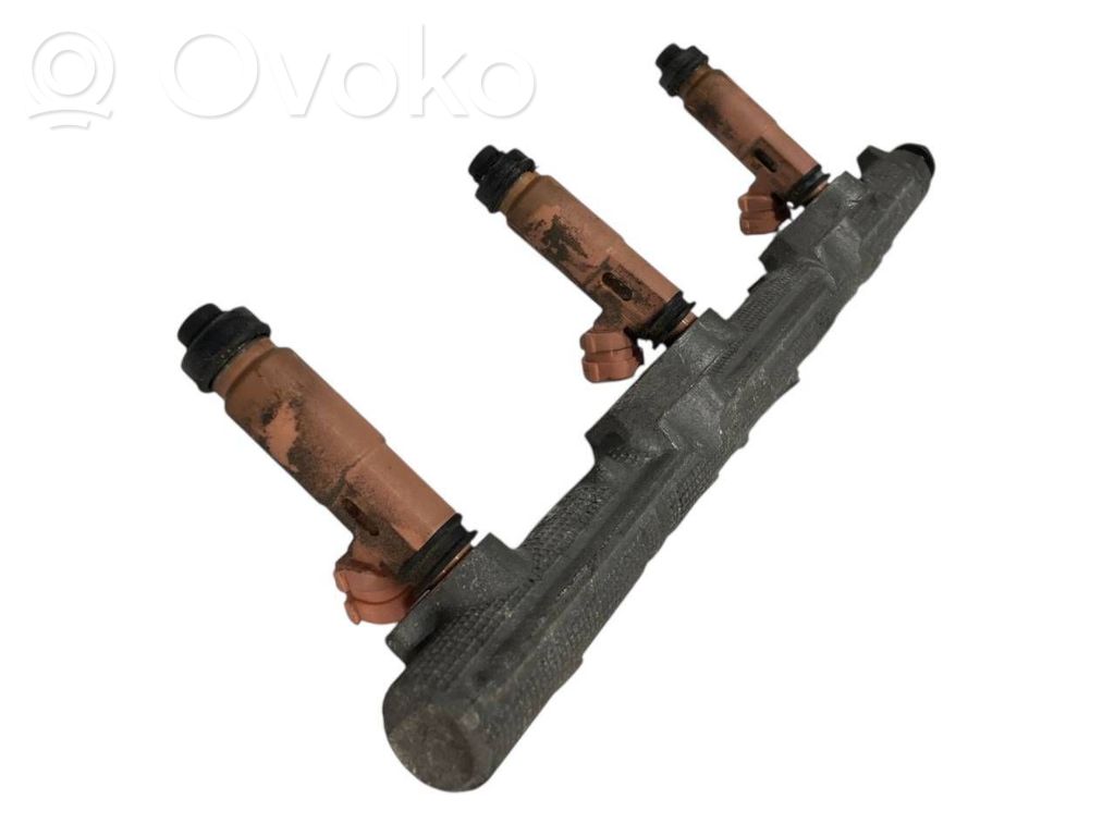 Degvielas maģistrālā caurule