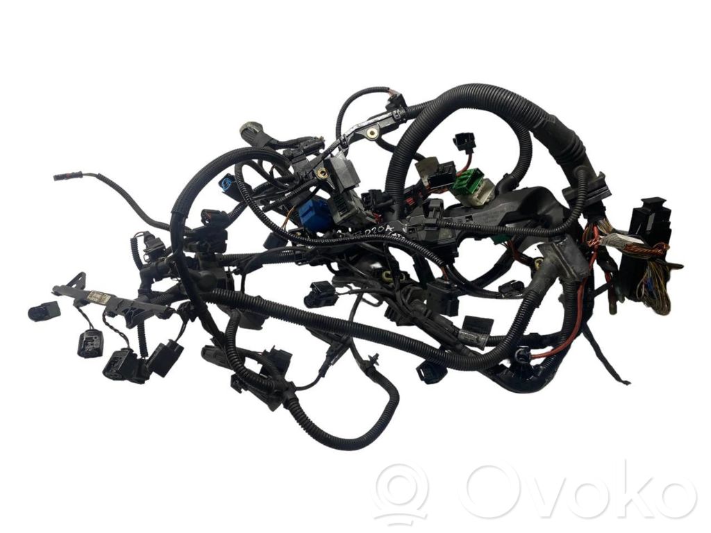 Dzinēja vadu instalācija