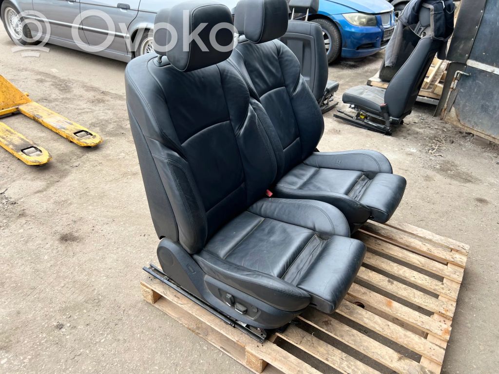 Комплект сидений