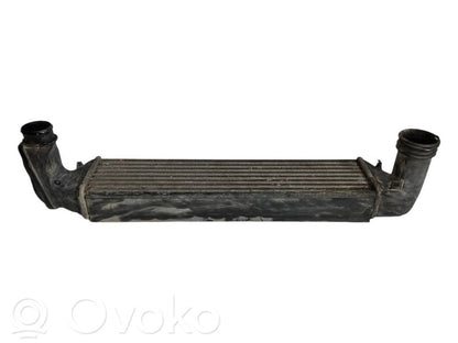 Starpdzesētāja radiators