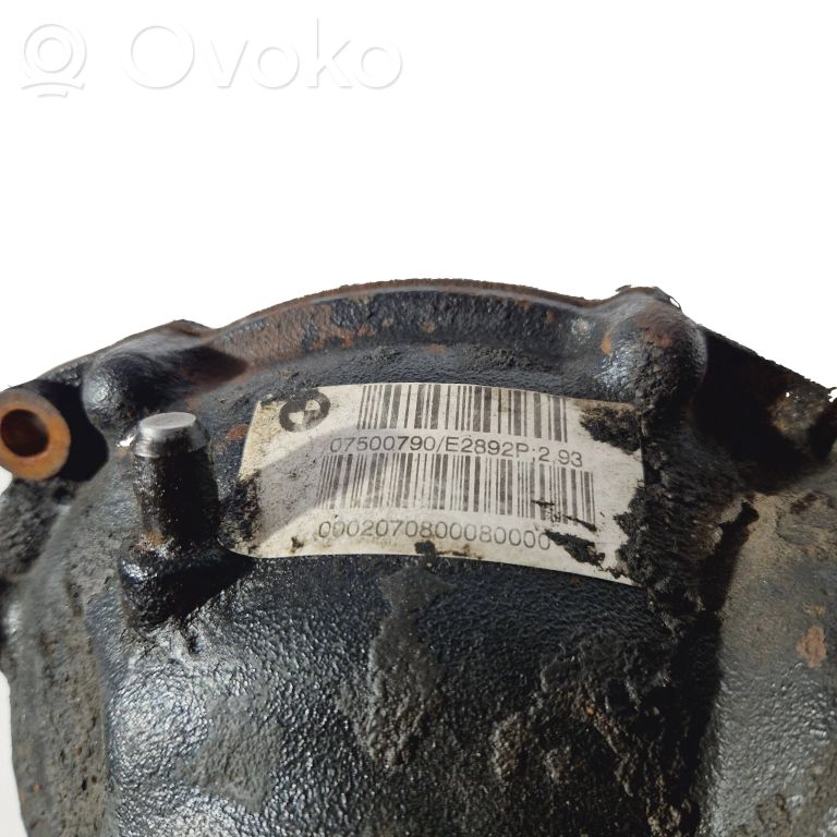 Priekšējais reduktors